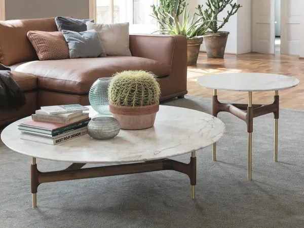 Die Marmorversion des Porada Joint Beistelltisches