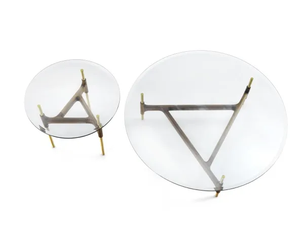 The Joint side table with a top in tempered clear glass