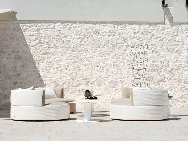 A terrace decoration with a sets of Belt daybed