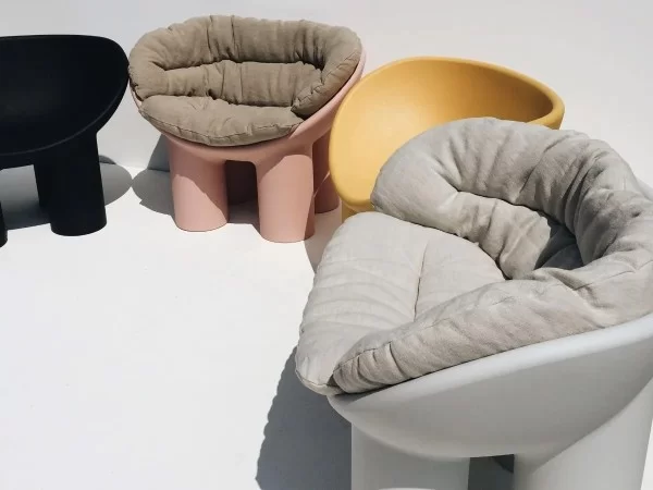 Roly Poly sofa and Roly Poly armchair by Driade