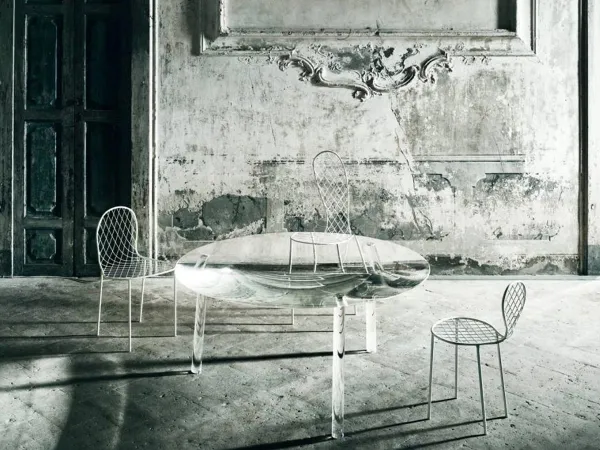 Tavolo Drop di Living Divani in un ambiente