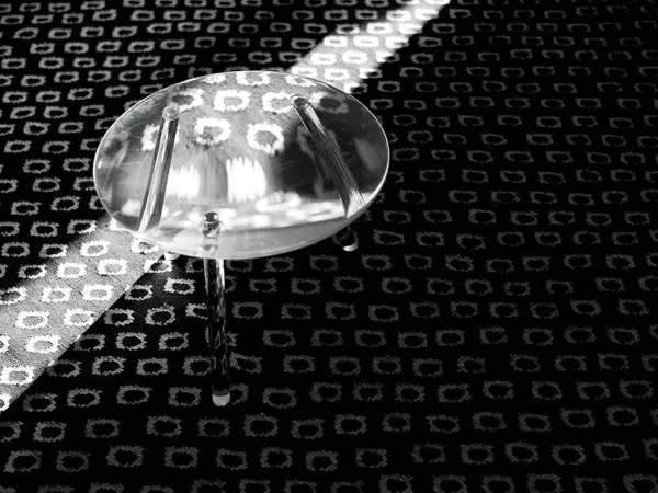 Versione bassa del tavolo Drop di Living Divani