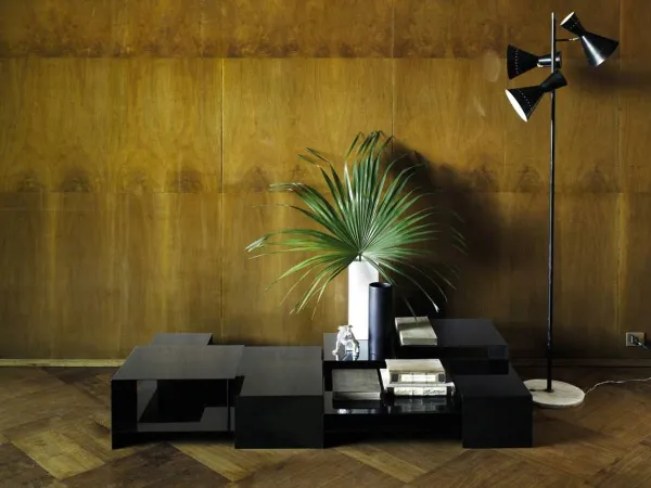 Une version sombre de la table basse B2 de Living Divani