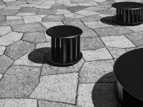 Versión para exteriores de la mesa de centro Islands de Living Divani