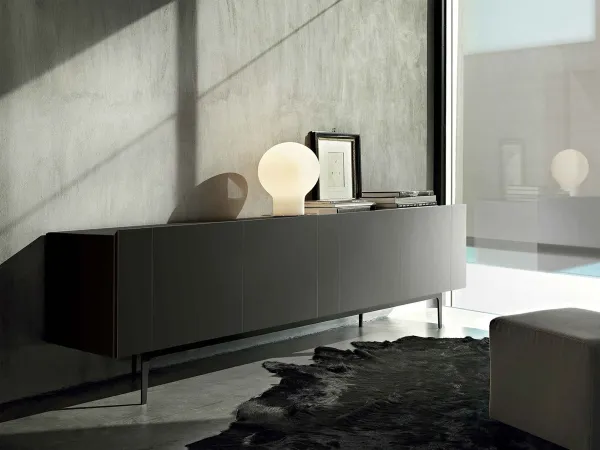 Lema Rainbow餐具柜：色彩的爆炸