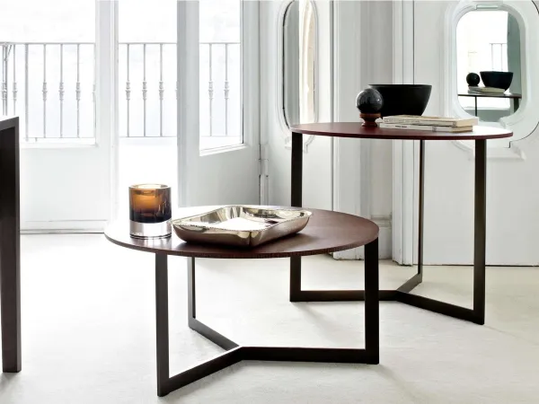 Les tables basses Sign de Lema dans un décor