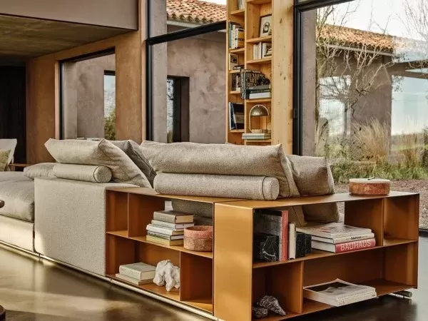 Dettagli dei braccioli-libreria del divano Groundpiece di Flexform