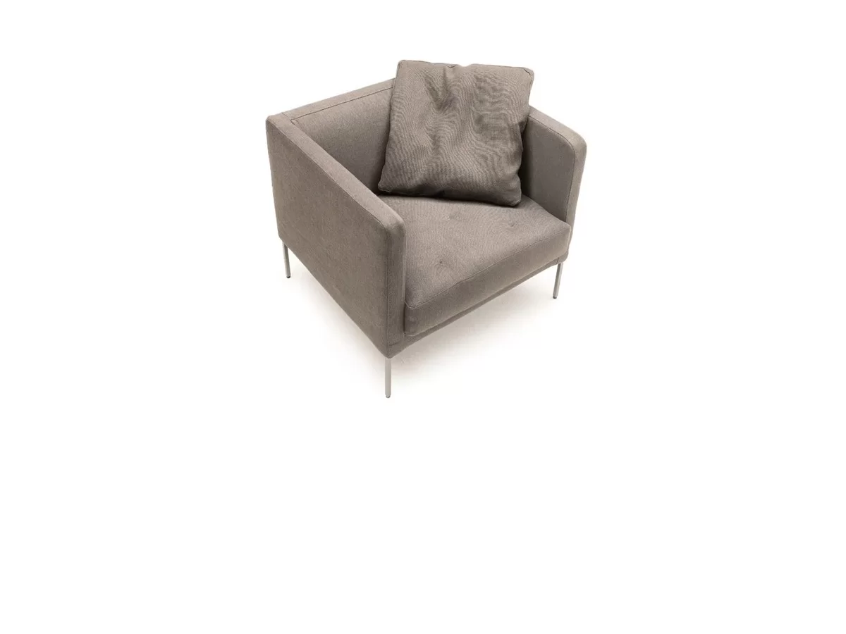 La poltrona Easy Lipp di Living Divani