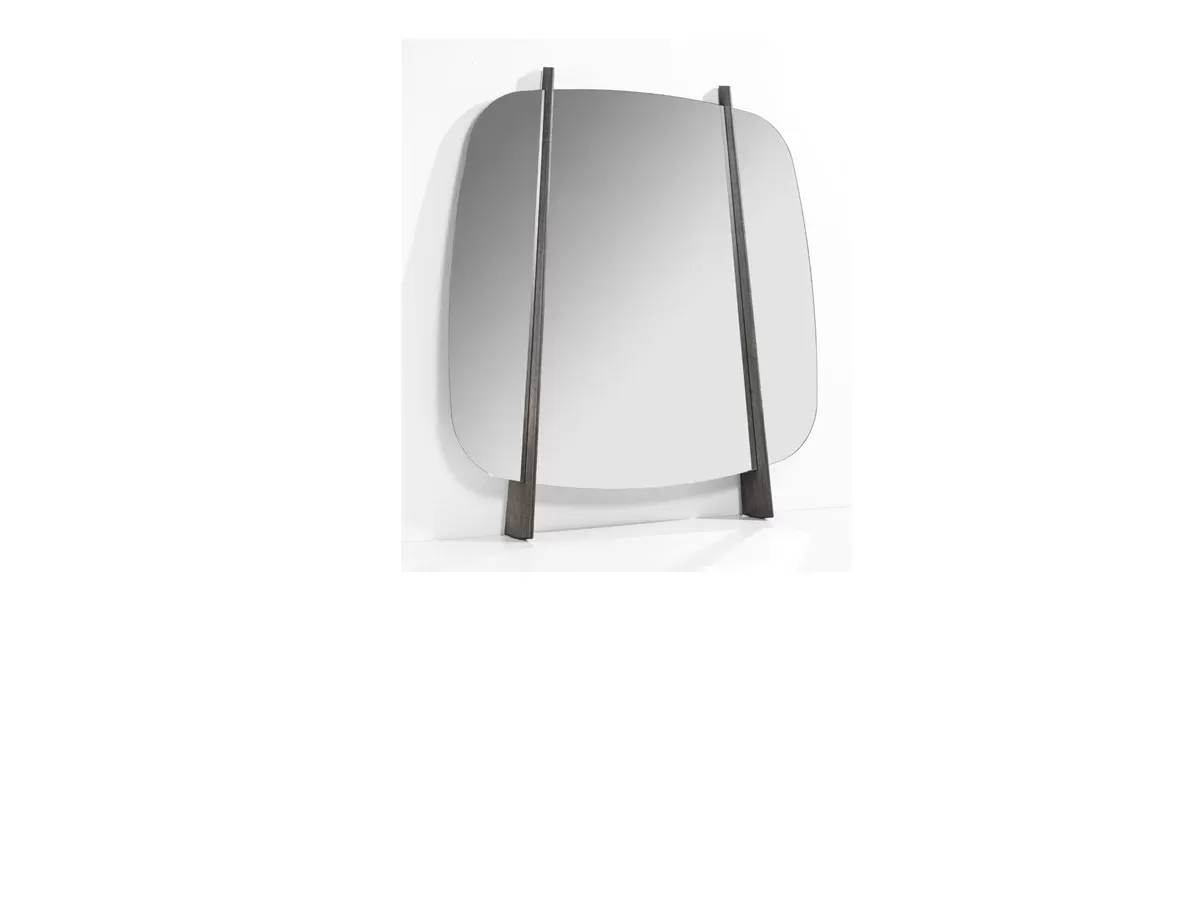 Mobilificio Marchese上Porada购买锣镜