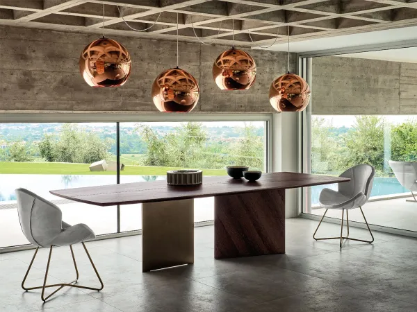 Il tavolo Epsilon in una zona living