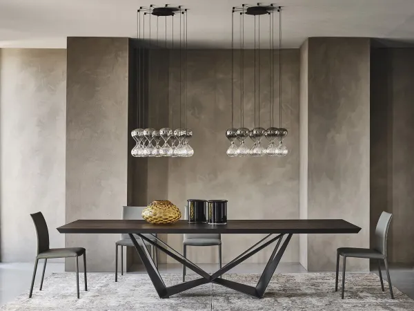Table Skorpio Wood de Cattelan dans une salle à manger
