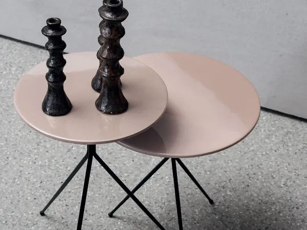 Baxter Liquid Couchtisch in der Ausführung Rose resin