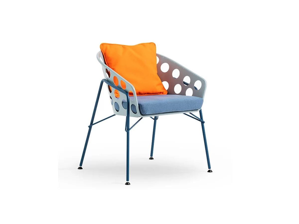 The Bolle little armchair by Midj