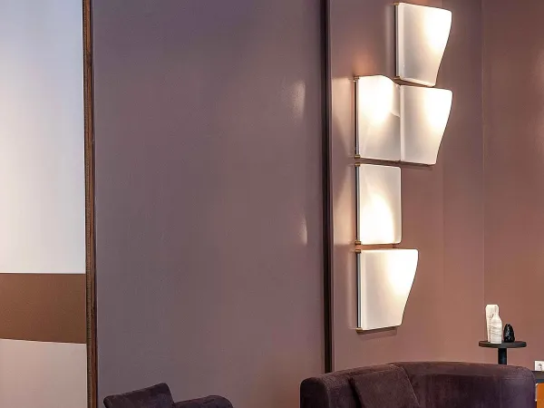 La lámpara de pared Googie