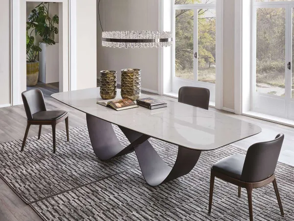 La table Butterfly Keramik avec un plateau en céramique