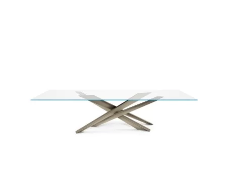 The Lancer table by Cattelan Italia