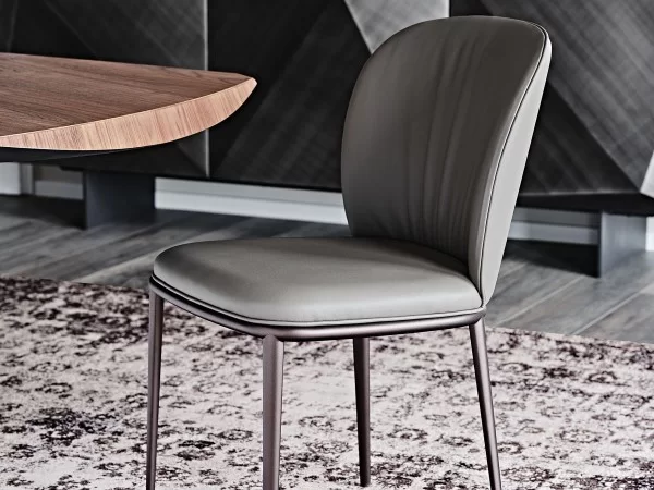 Details of the backrest of the Chris ML chair by Cattelan Italia