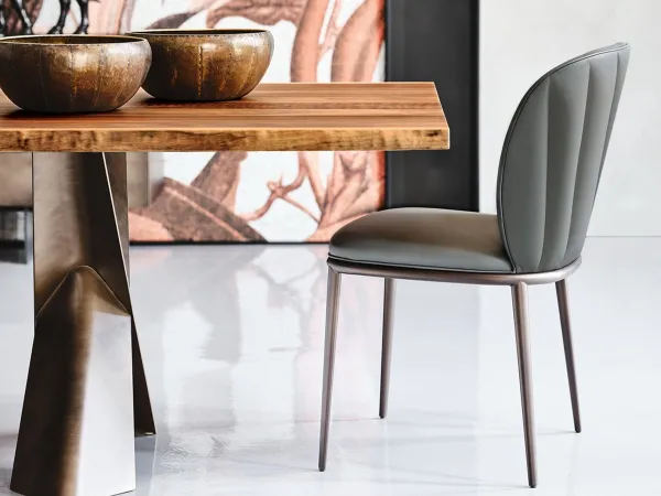 Details of the backrest of the Chrishell ML chair by Cattelan Italia