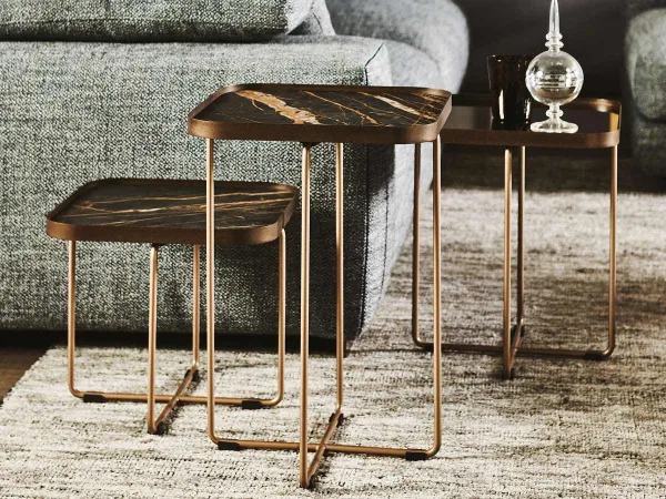 La table basse Benny Keramik en marbre de Portoro