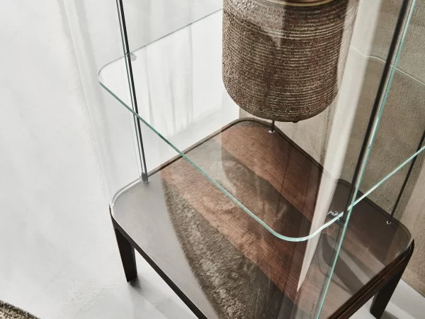 Glass shelves of the Chantal display case