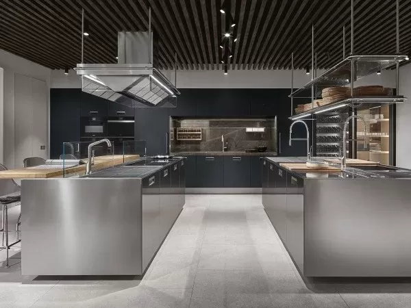 Italia Kitchen by Arclinea
