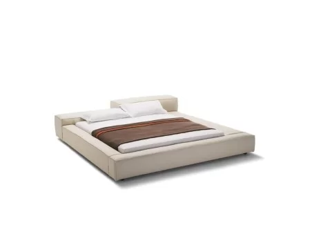 Il letto Extrasoft di Living Divani