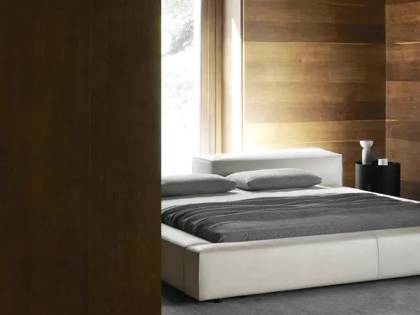 Weiches Volumen für das Extrasoft Bett von Living Divani