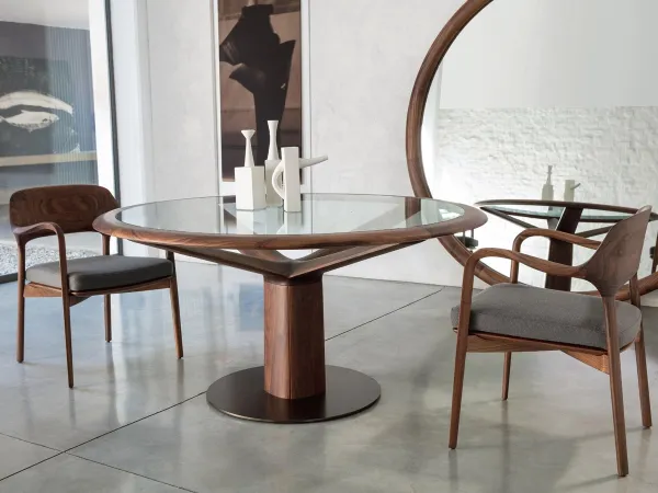 La chaise Ella dans une salle à manger