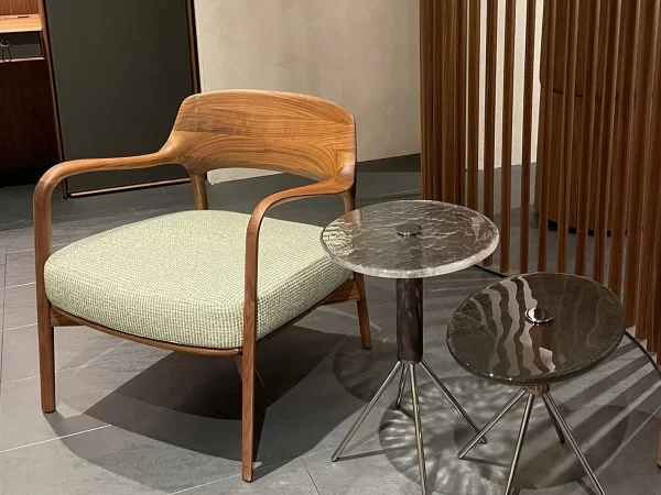 Der Stuhl Ella auf dem Salone del Mobile 2022