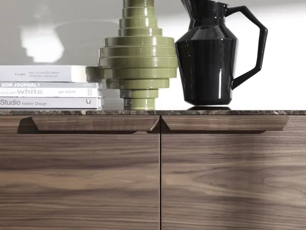 Details of the handles of the Atlante 1 sideboard