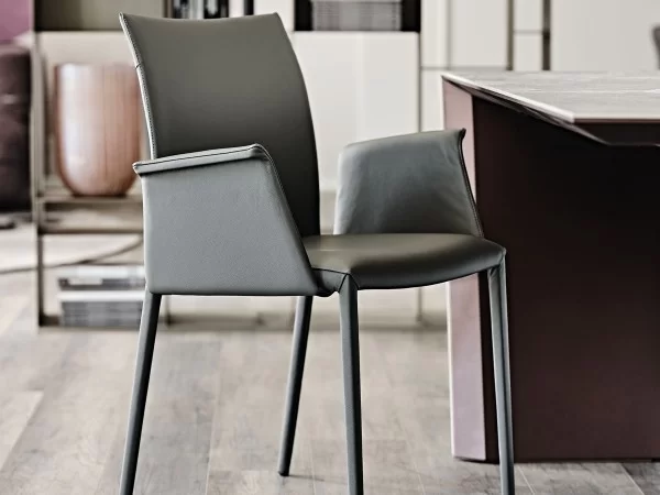 The Norma chair by Cattelan in the version with armrests