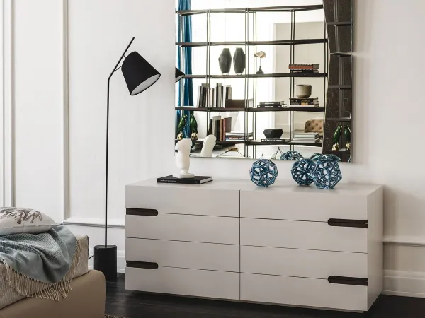 The Ciro night table in the Comò version