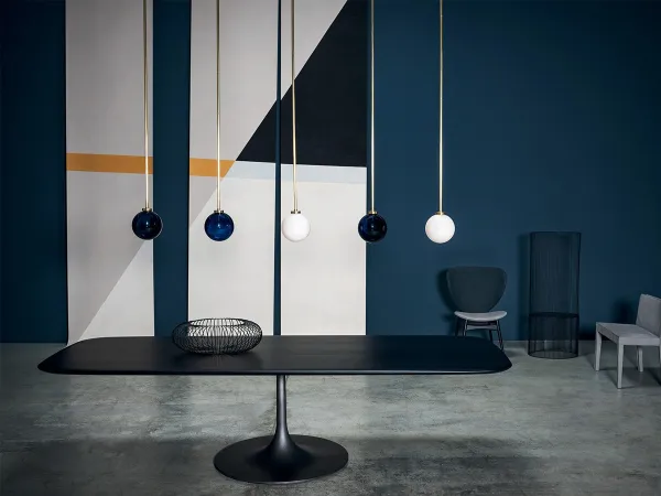 Il tavolo Bourgeois di Baxter in versione rettangolare