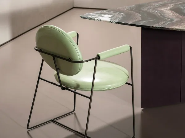 Détails du dossier de la chaise Gemma