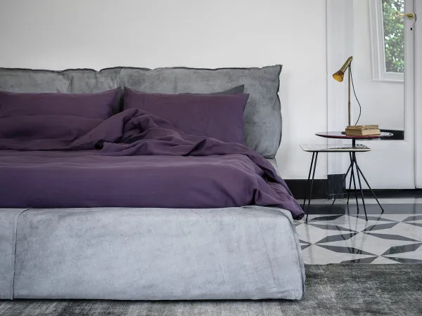 Cama de cuero Paris de Baxter