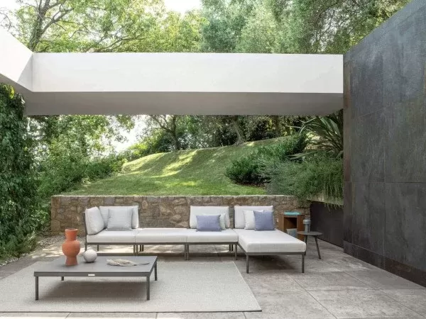 Atmosphera Flash chaise longue together with the sofa of the same name