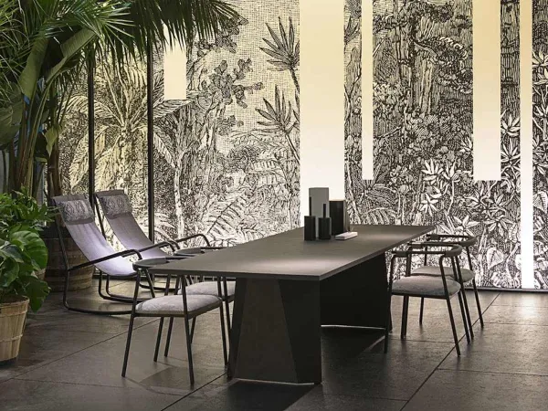 Der Wedge Tisch von Living Divani