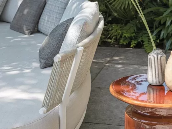 Details of the backrest of the Loto sofa by Atmosphera