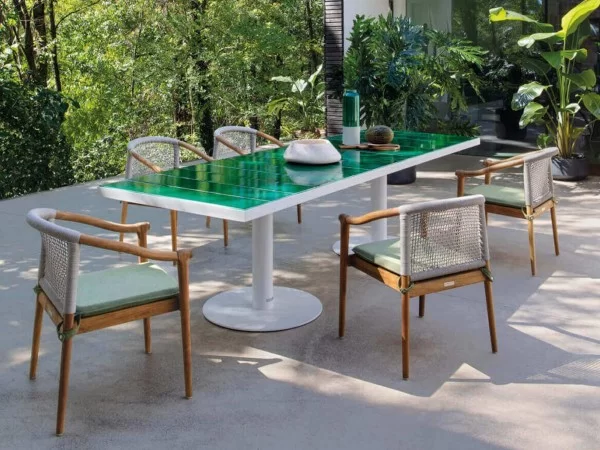 Der Tisch Pantagruel in der Ausführung Verde Smeraldo