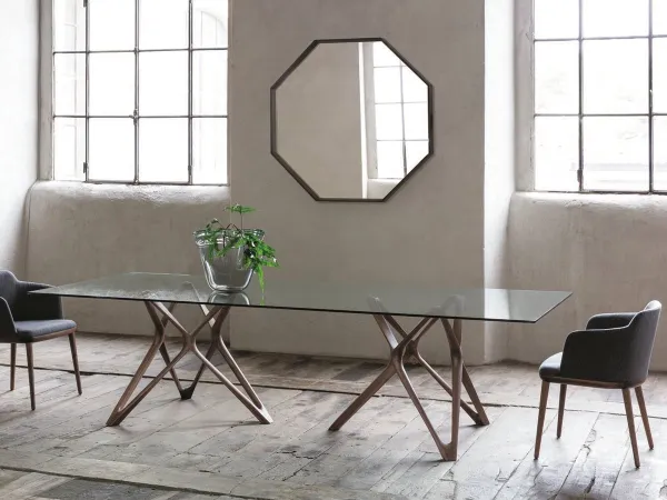 La sedia Celine di Porada con il tavolo Circe