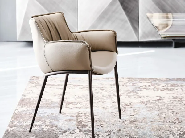 L'elegante sedia Rhonda di Cattelan Italia