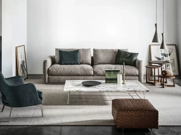 Asolo sofa by Flexform in a linear version