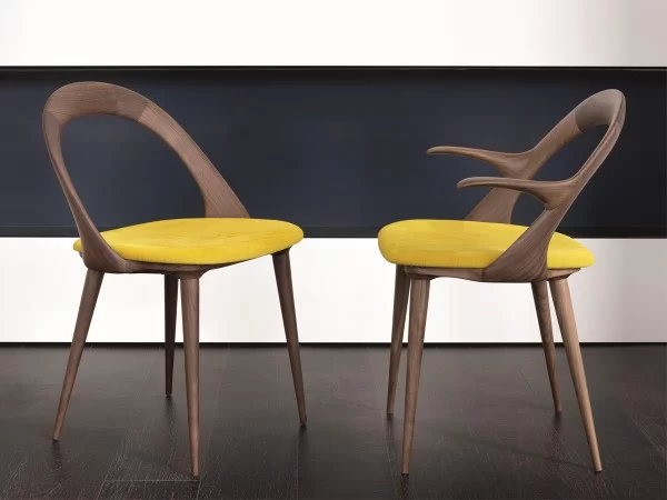 The Ester chair by Porada in the version with armrests and without armrests