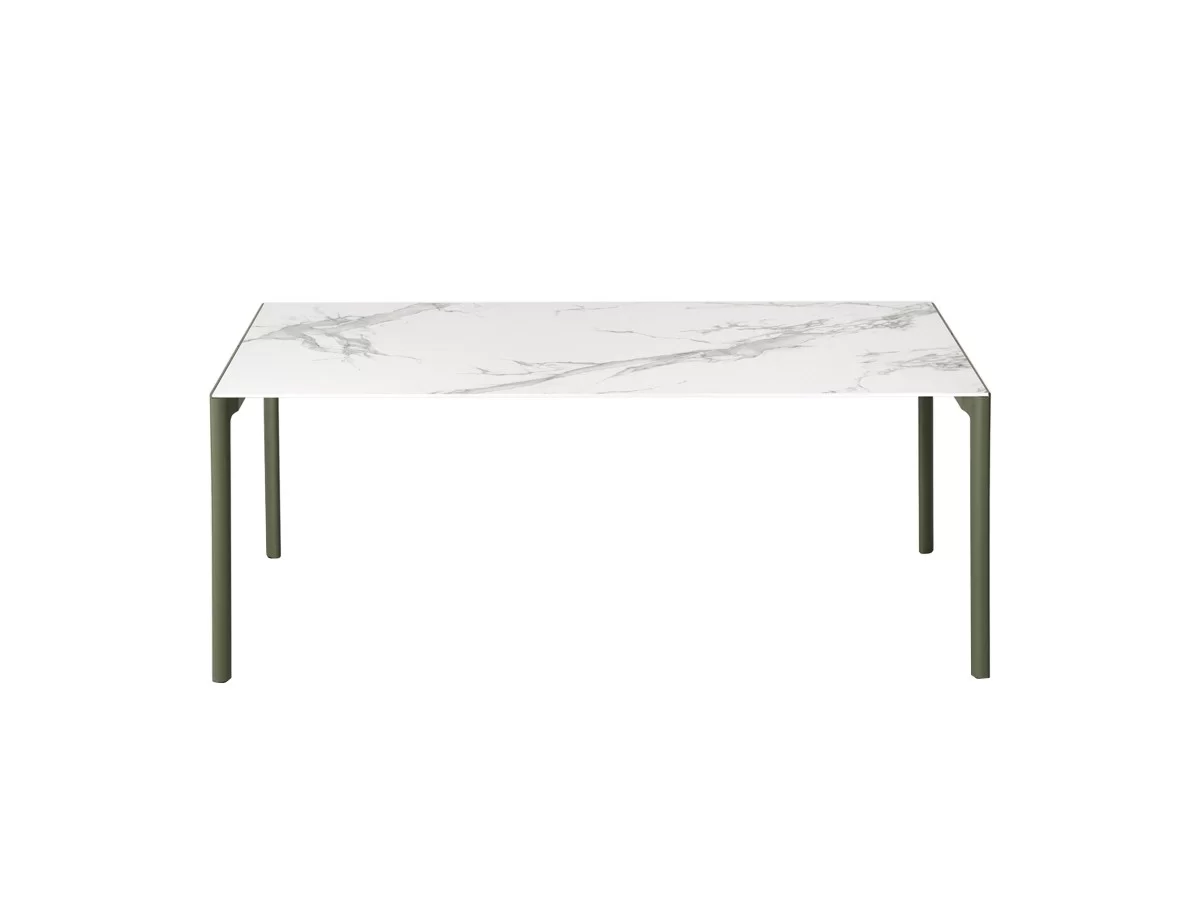 Maki table by Kristalia