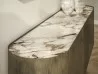 Detalles de la encimera de mármol del aparador Savoy