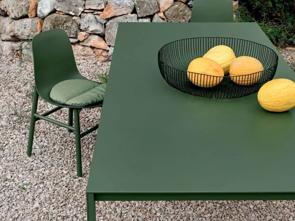 Dettagli del tavolo Thin-K di Kristalia