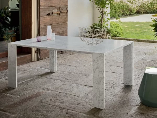 La table Corinto de Pianca - nouveauté 2023