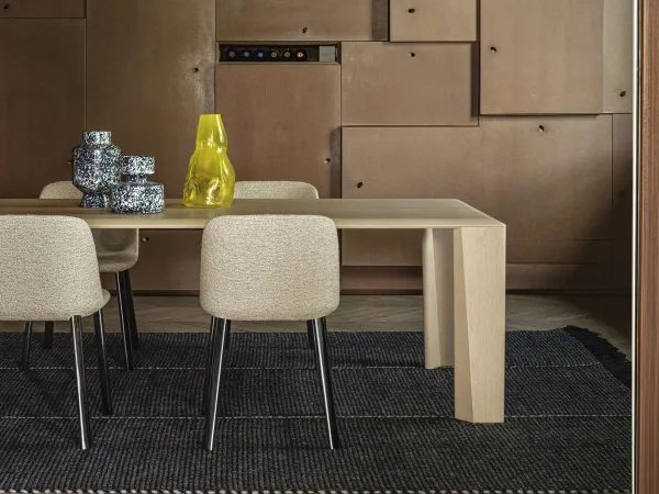 Detalles de la pata de la mesa Enea de Pianca