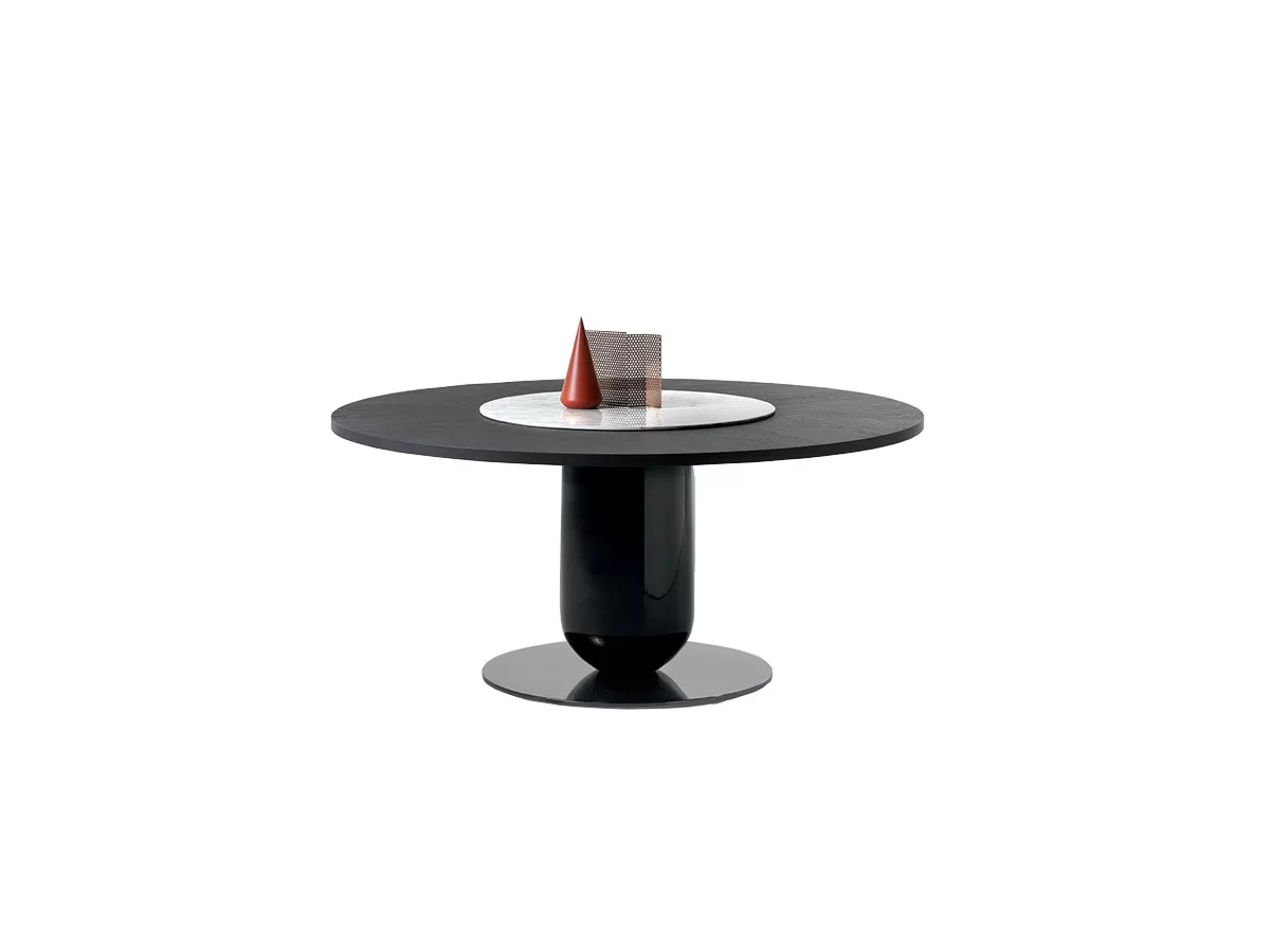 The Ettore table by Pianca