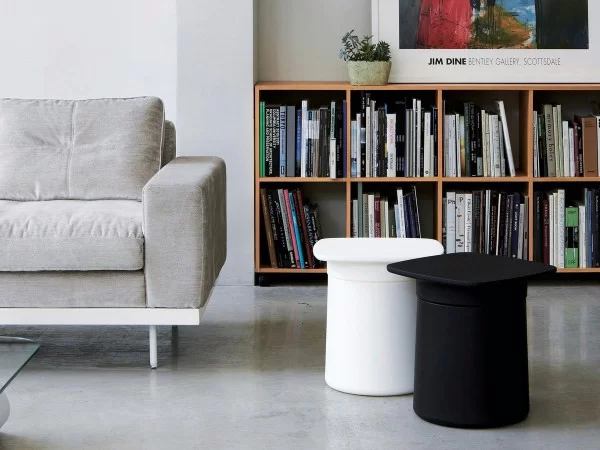 Degree coffee table by Kristalia in a living area